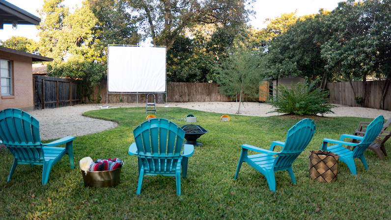 A DIY project that'll leave you with a portable outdoor movie screen. Instructions provided Lifehacker